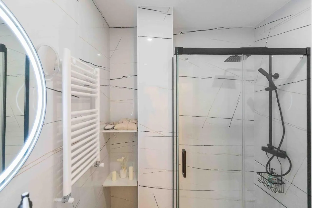 Bilbao Chic Barrena Old Town Apartment 0*,  Spain
